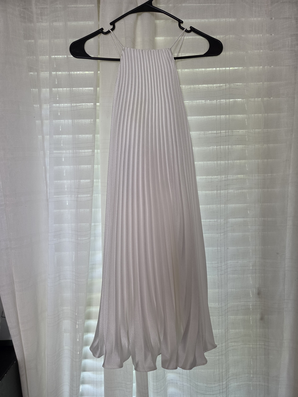 Monique Lhuillier White Pleated Halter Dress